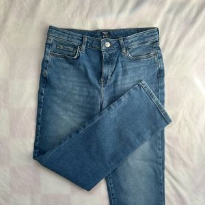 ♡ straight leg blue jeans ♡